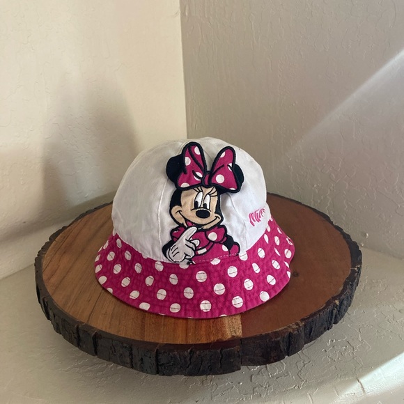 Disney Minnie Mouse Bucket Hat - very good condition. - Picture 1 of 8